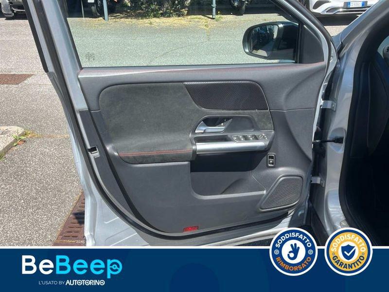 Mercedes-Benz GLA 200 D PREMIUM AUTO