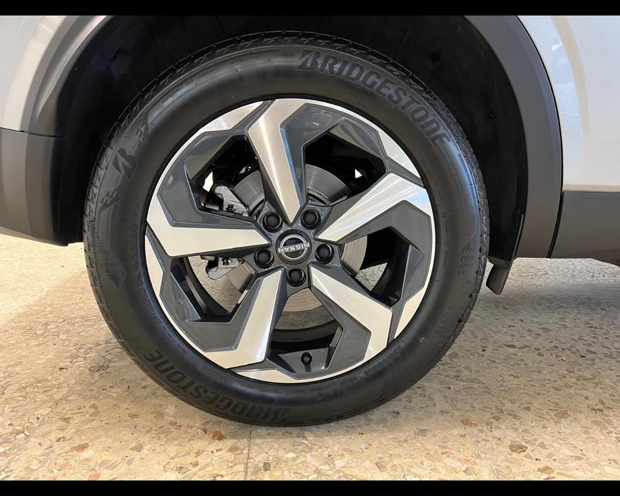 NISSAN QASHQAI N-CONNECTA MHYB 140CV