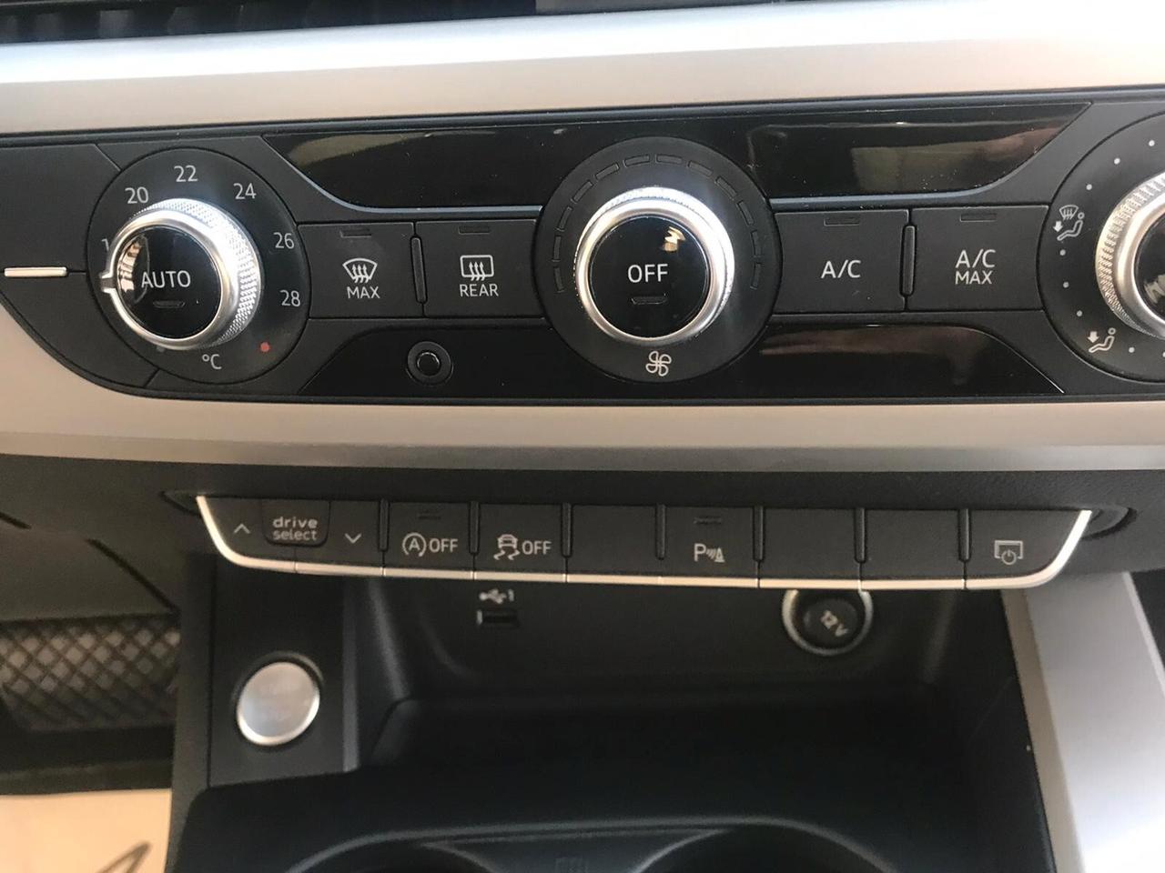 Audi A4 Avant 40 TDI quattro S tronic Business