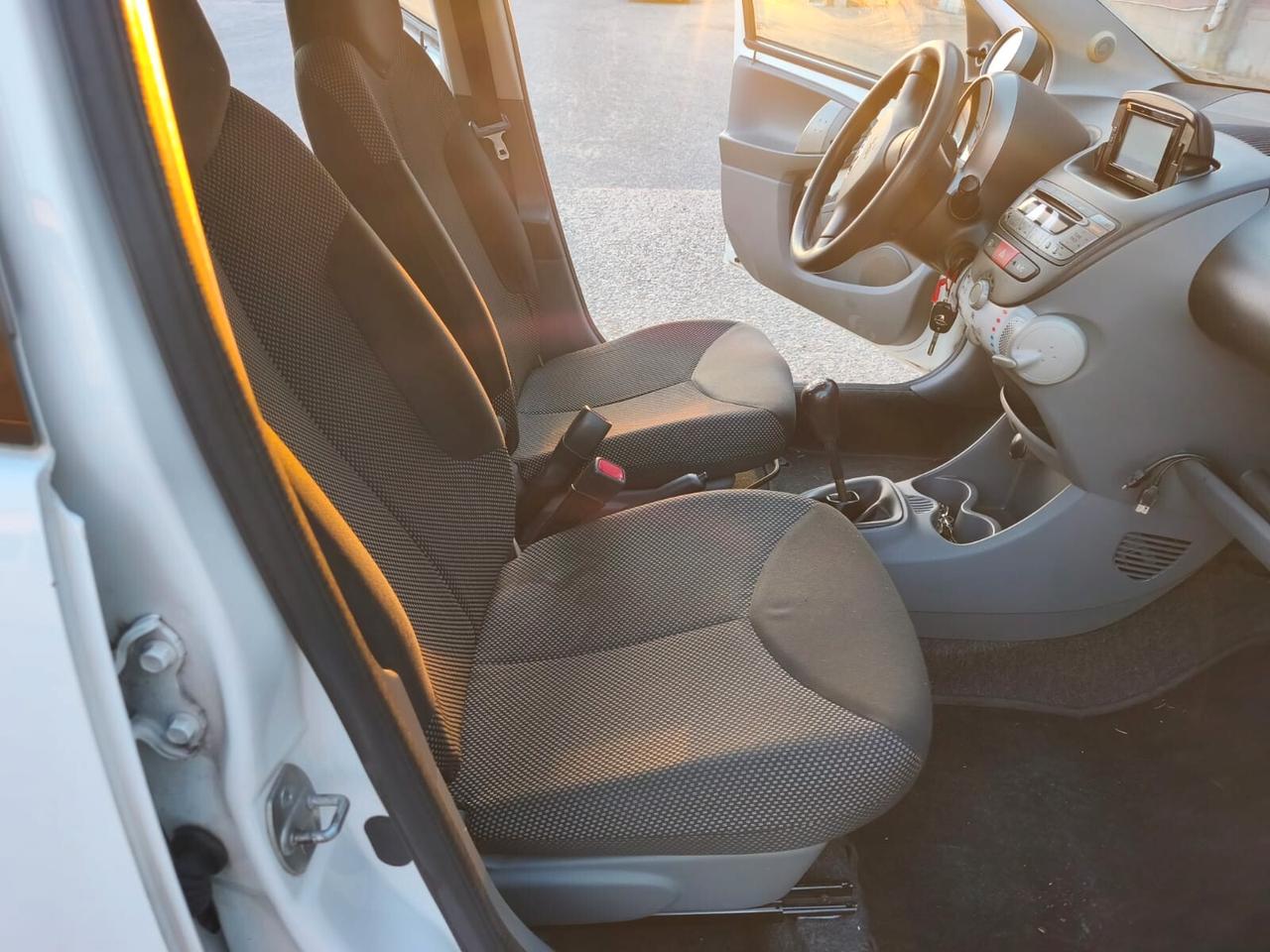 Toyota Aygo 2012----1.0 Benzina Neopatentati
