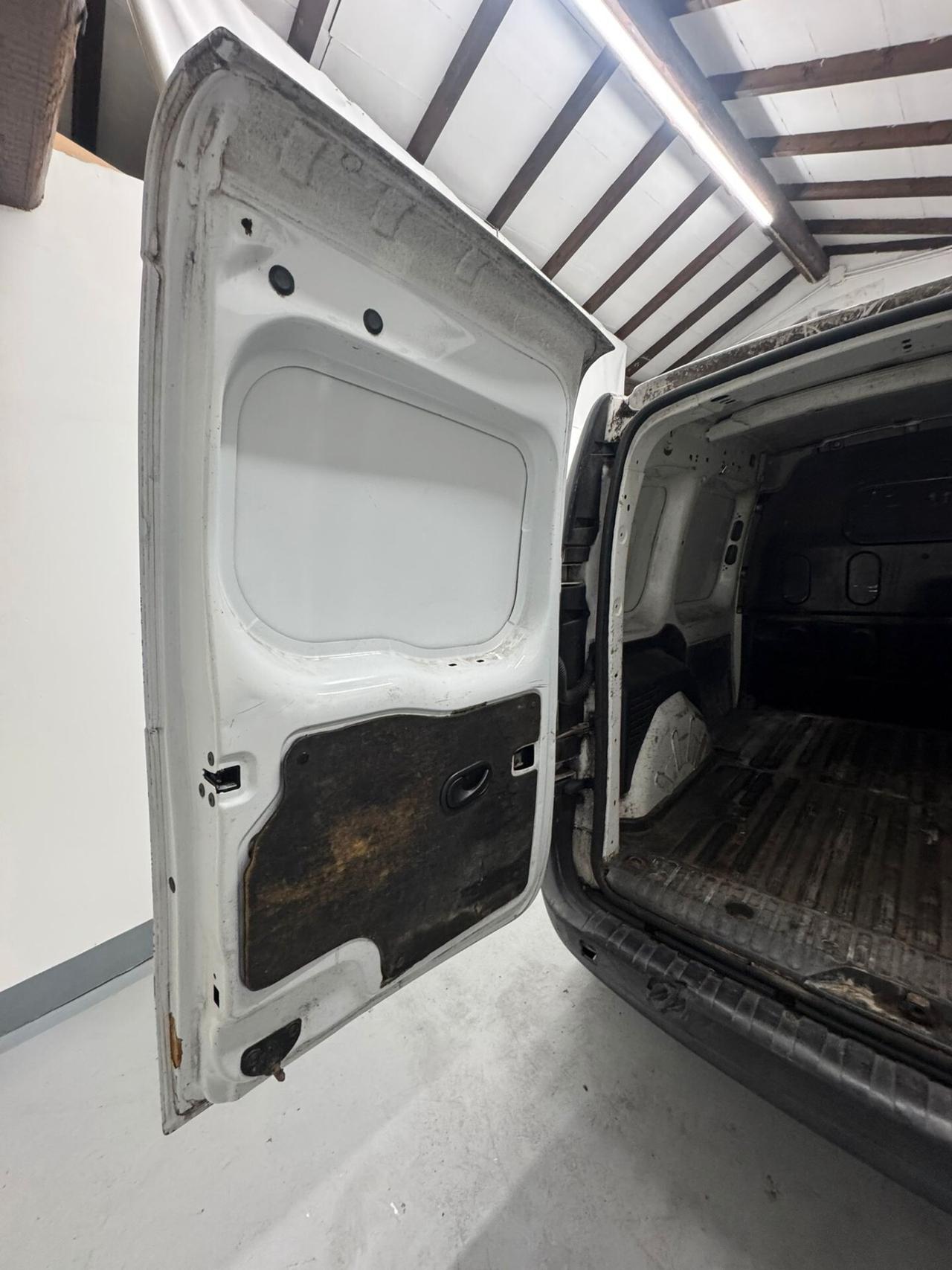 Renault Kangoo 1.5 75 CV