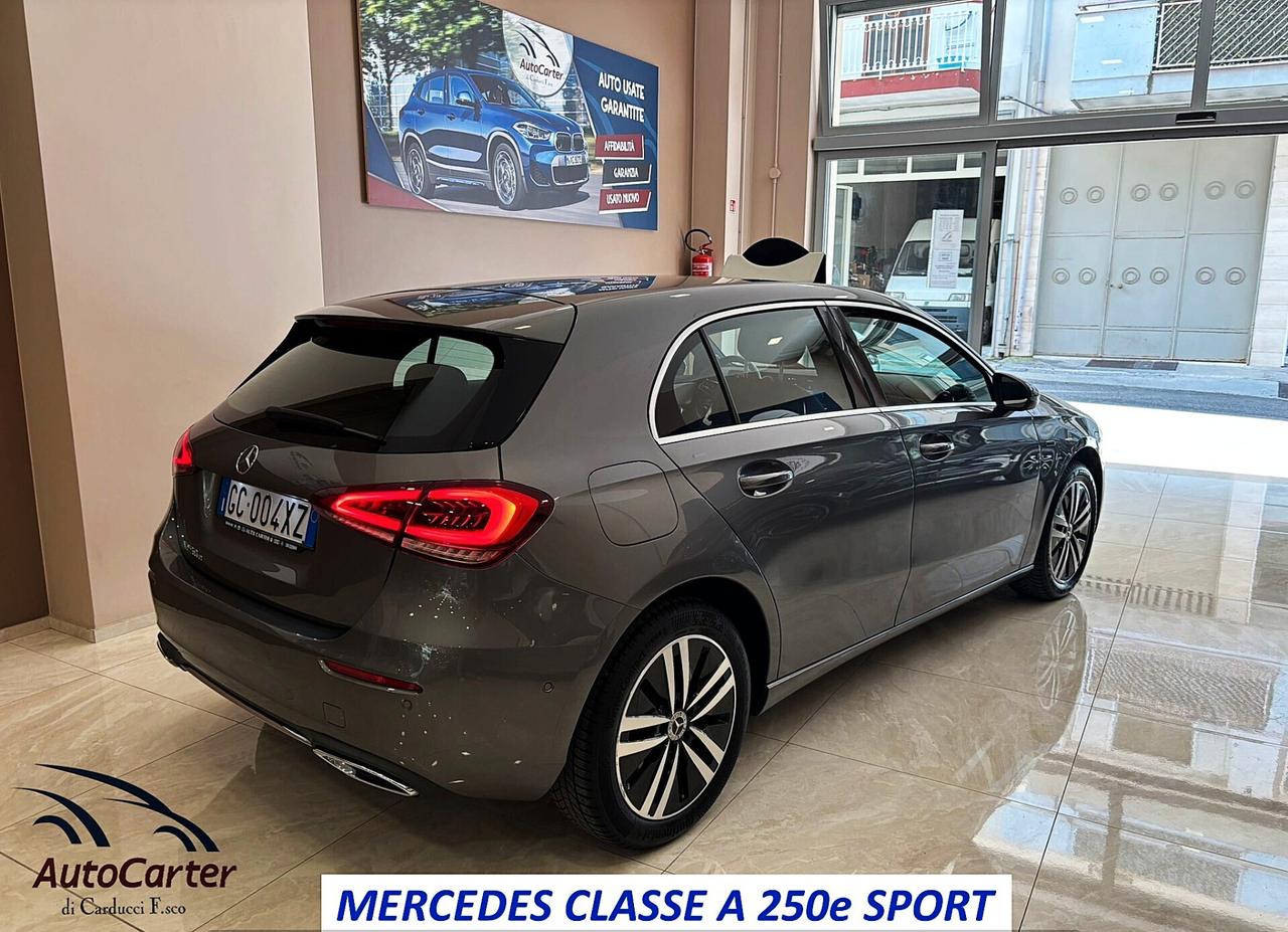 Mercedes A 250e Hybrid Sport Edition** 82mila km**