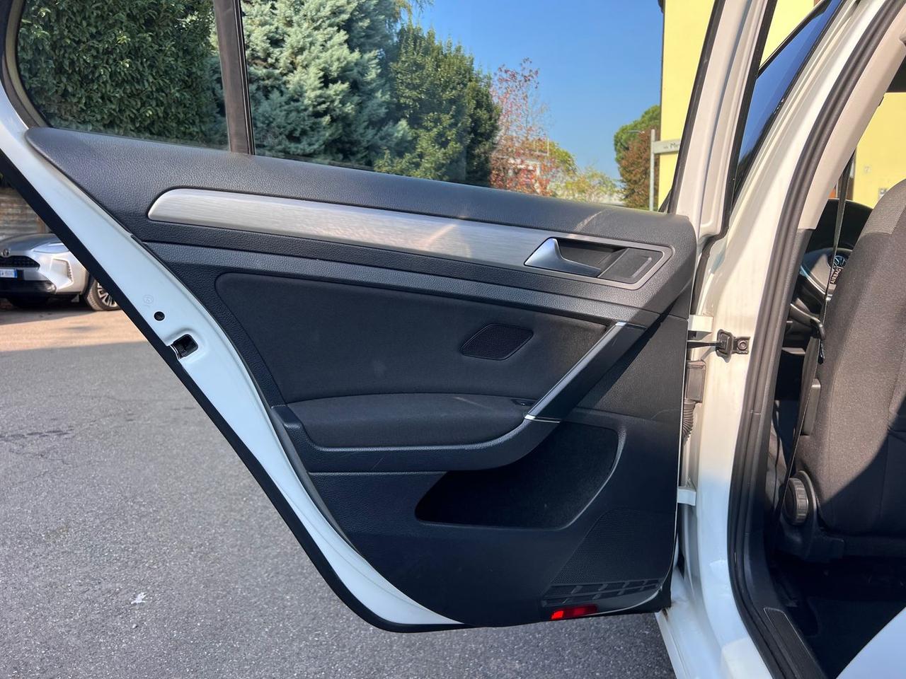 Volkswagen Golf 1.6 TDI BlueMotion Comfortli #7769