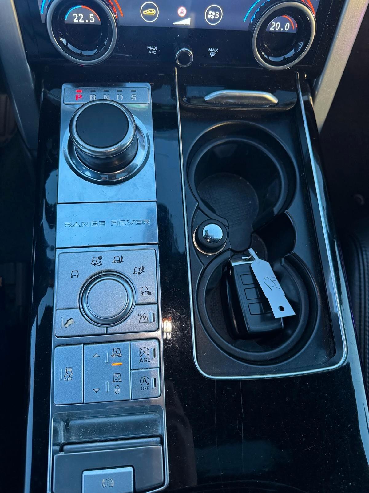 Land Rover Range 4.4 SDV8 Vogue