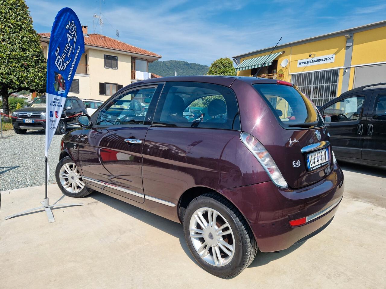 Lancia Ypsilon 1.3 MJT 75 CV Prontissima!