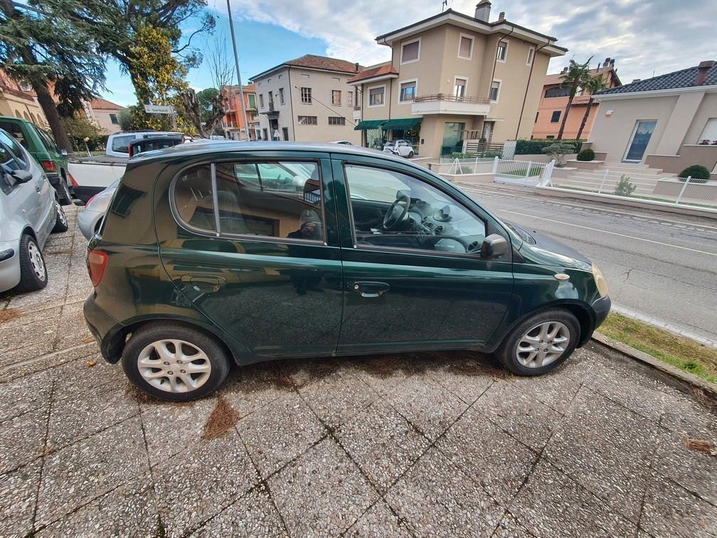 Toyota Yaris 1.4 TDI D-4D 5p. Sol