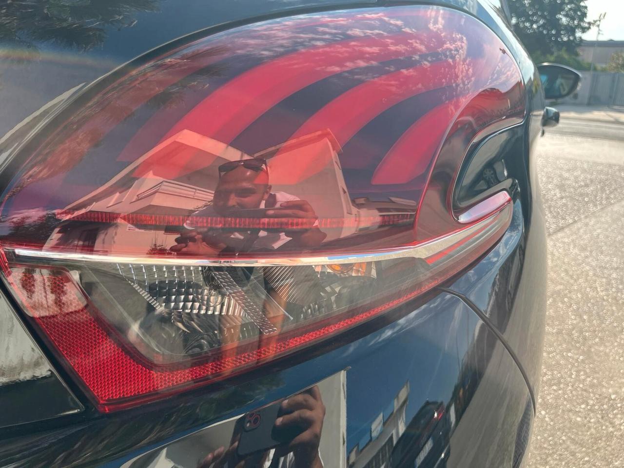 Peugeot 208 PureTech 68 5 porte signature NEO/unico propr/full led/lega/navi/TAGLAINDI