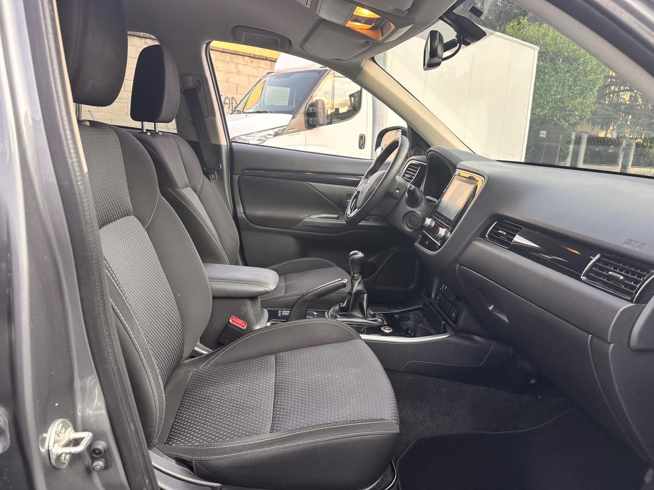 Mitsubishi Outlander 2.0 2WD GPL Bi-fuel Intense SDA