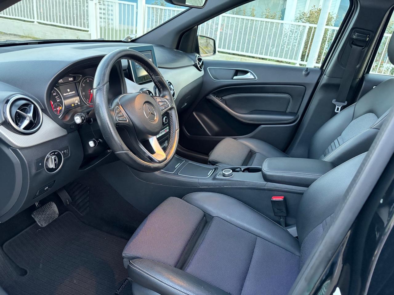 Mercedes-benz A 180 d Automatic Premium 2016 Euro6