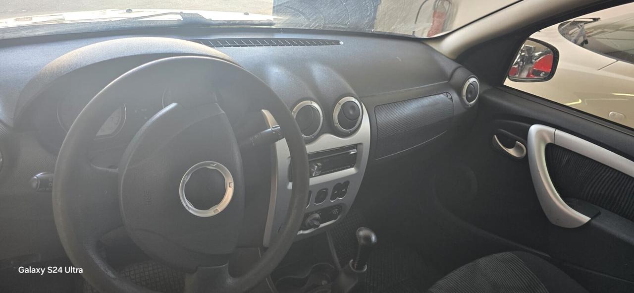 Dacia Sandero 1.4 8V GPL Lauréate