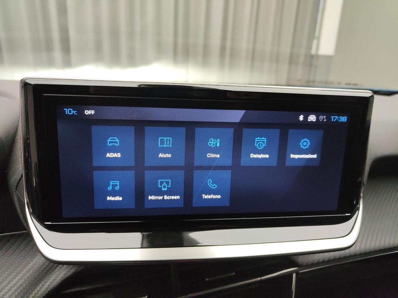 PEUGEOT 2008 II 2020 1.2 PURETECH 130CV ALLURE EAT8 (CAMBIO AUTOMATICO)