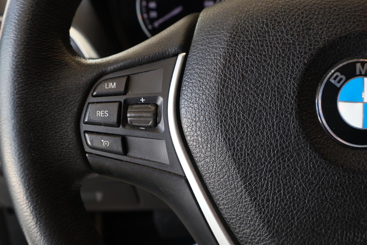 Bmw 118i 5p. Advantage automatica