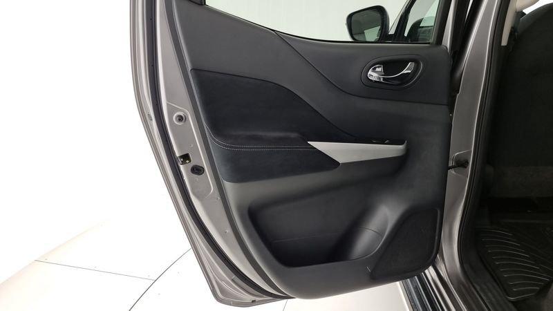 Nissan Navara 2.3 dCi 4WD Double Cab N-Connecta Gancio Traino