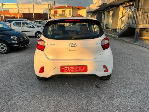 HYUNDAI i10 3ª serie - 2021