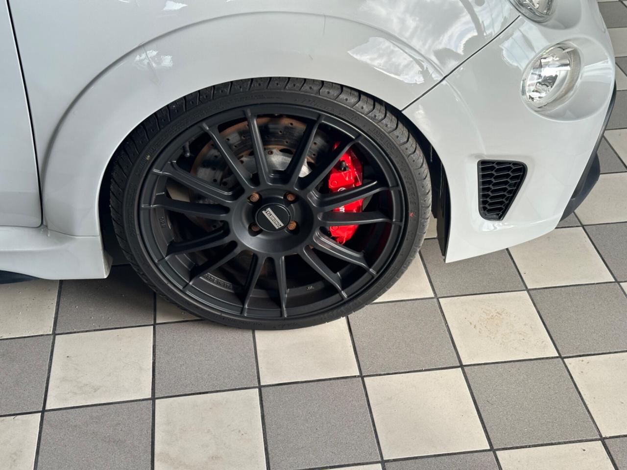 Abarth 595 1.4 Turbo 300 Cavalli