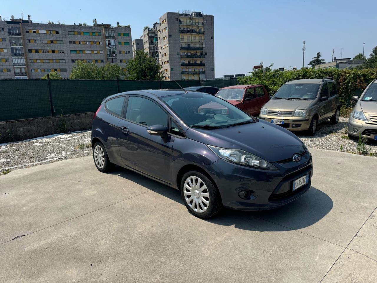 Ford Fiesta 1.4 3 porte Bz.- GPL Titanium