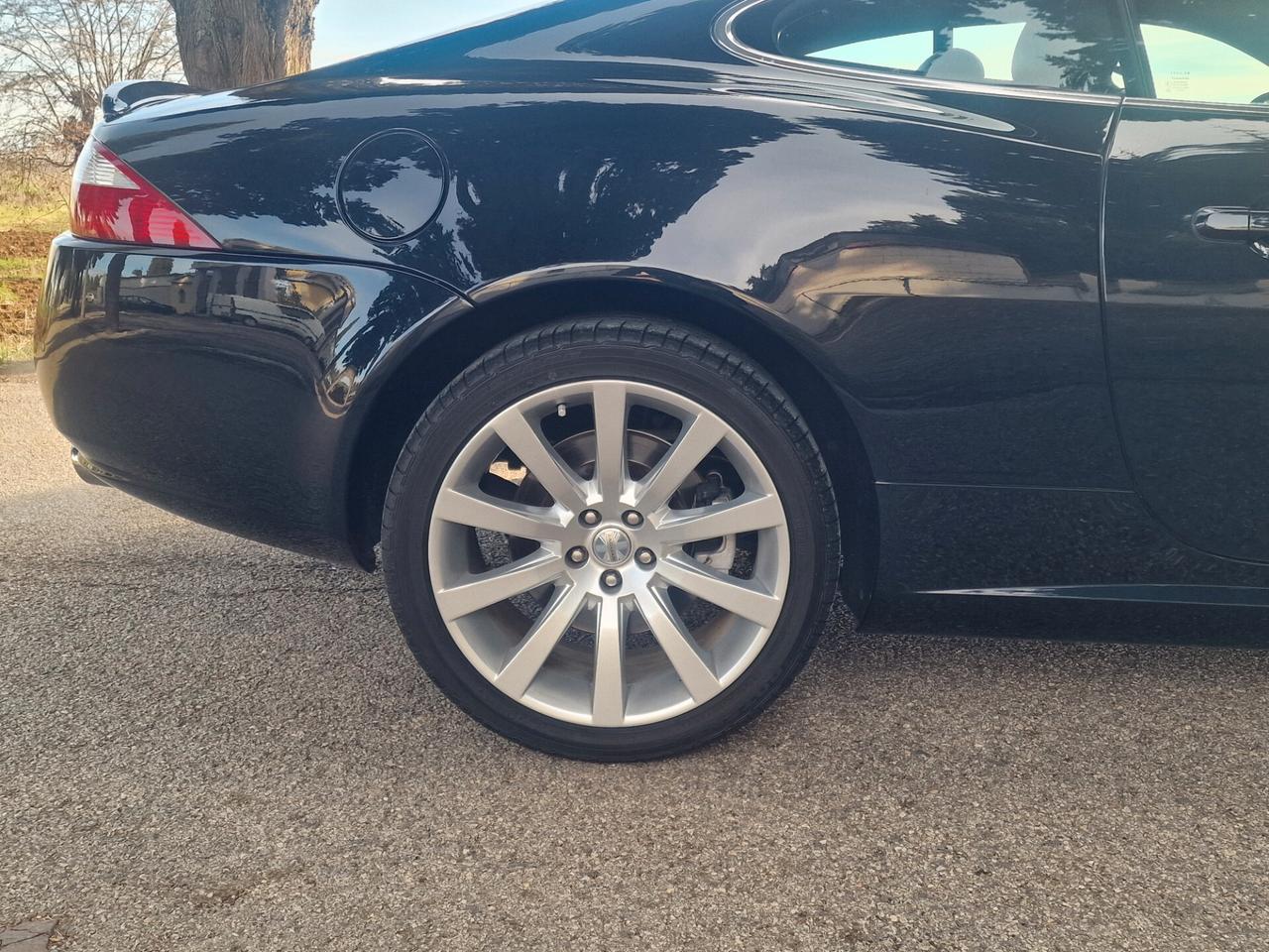 Jaguar XK 4.2 V8 Coupé - Solo 38.000 km !!!