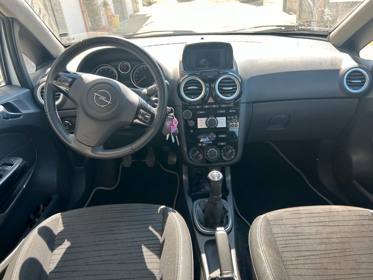 Opel Corsa 1.2 85CV 5 porte GPL-TECH Edition