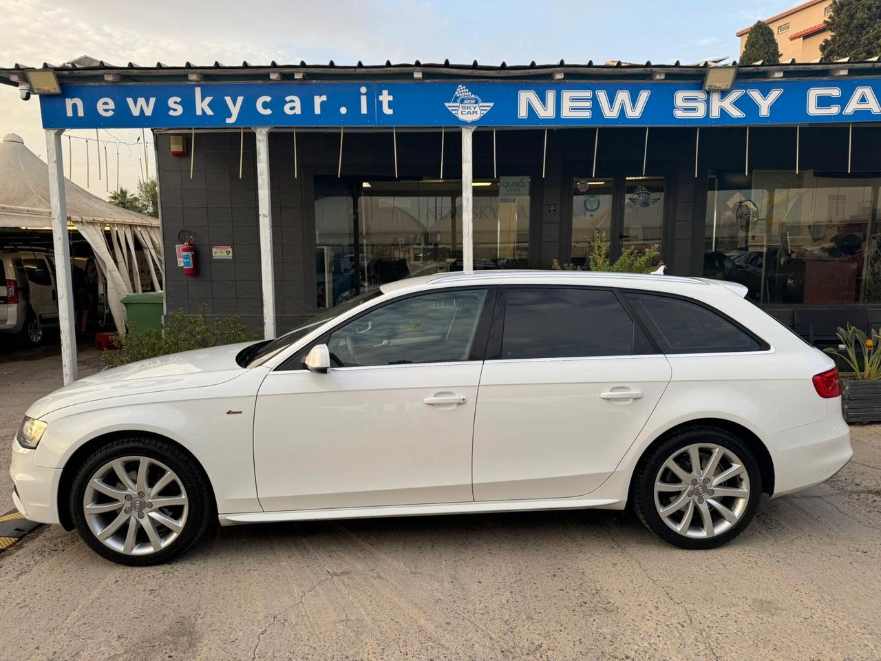 Audi A4 Avant 2.0 TDI 190 CV quattro S tr. ST-LINE