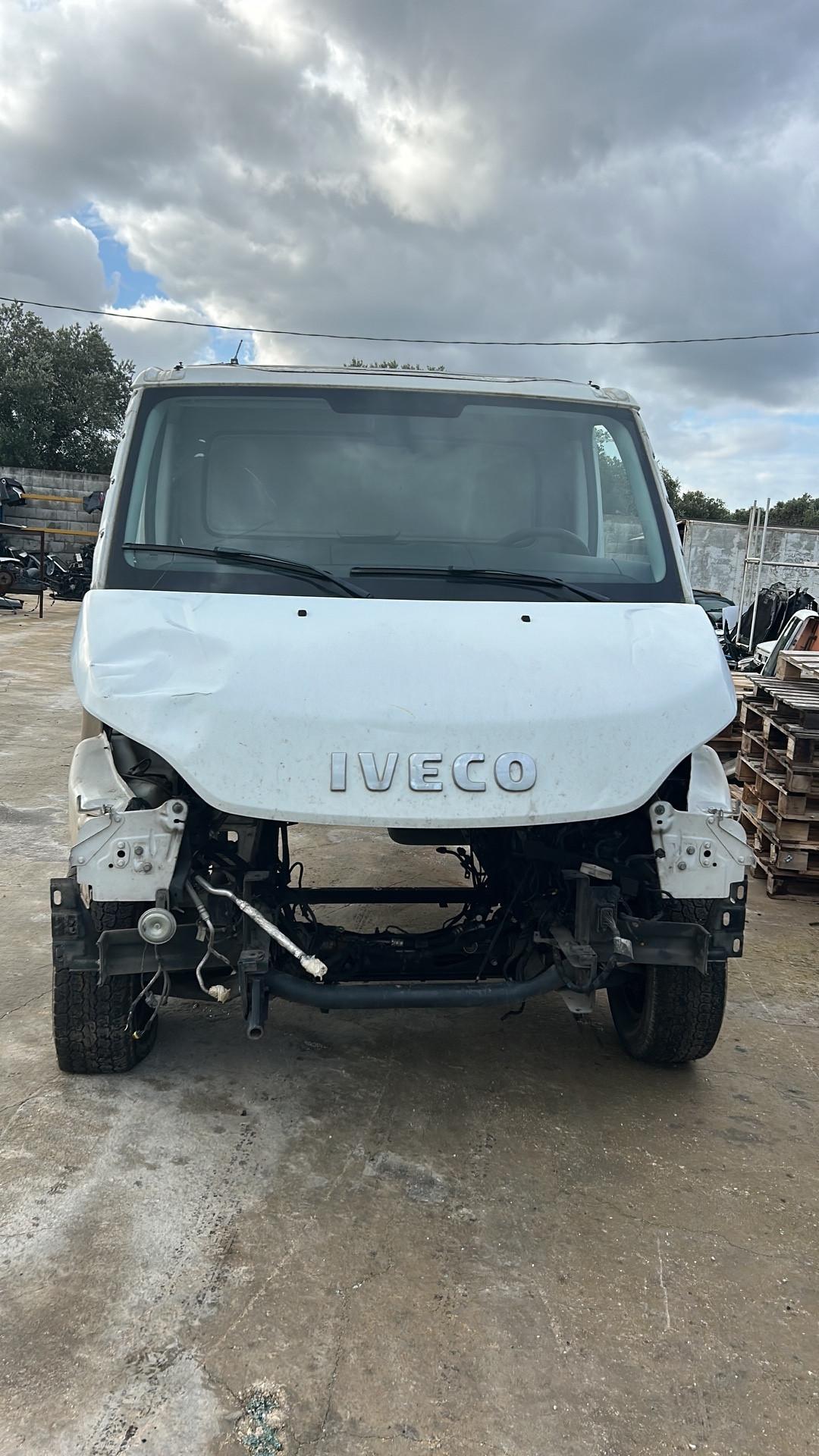 Iveco daily 2016 35s11 2.3 MTJ