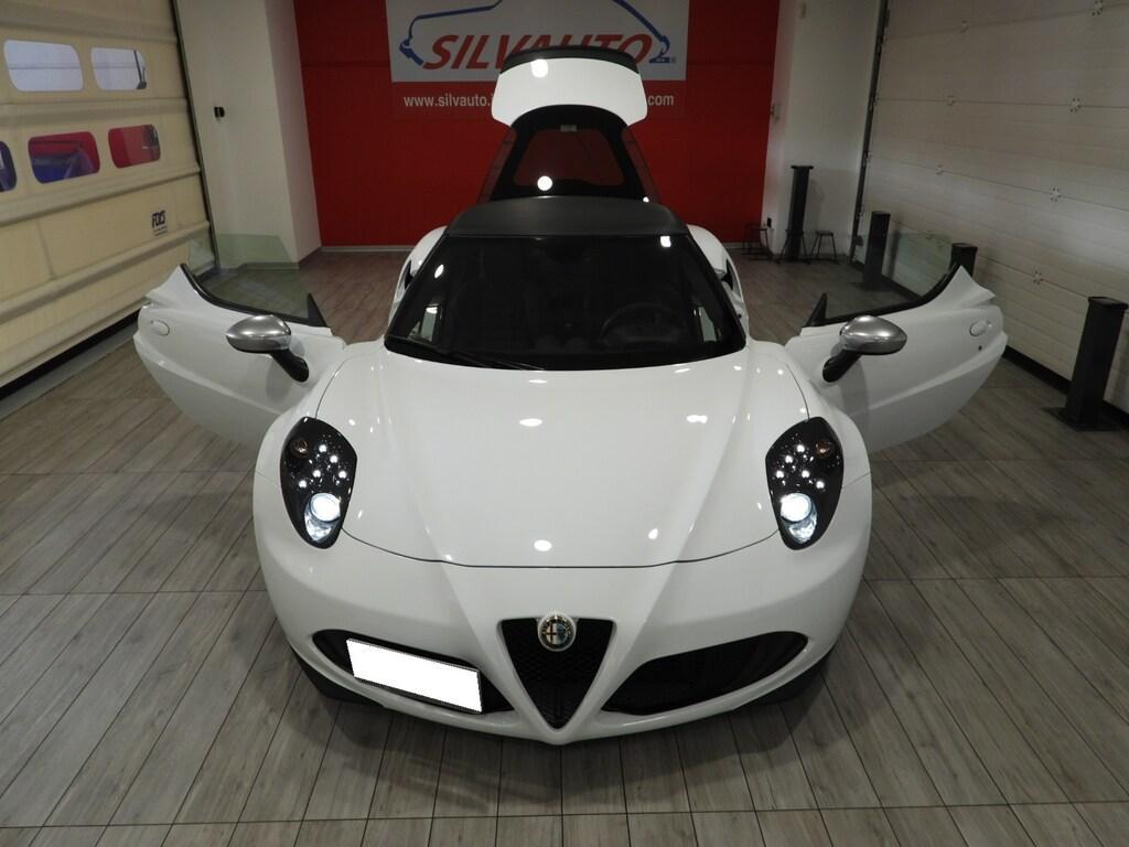 Alfa Romeo 4C Coupe 1750 TBi TCT