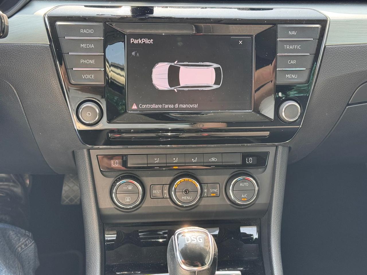 Skoda Superb Executive 2.0 TDI #12030