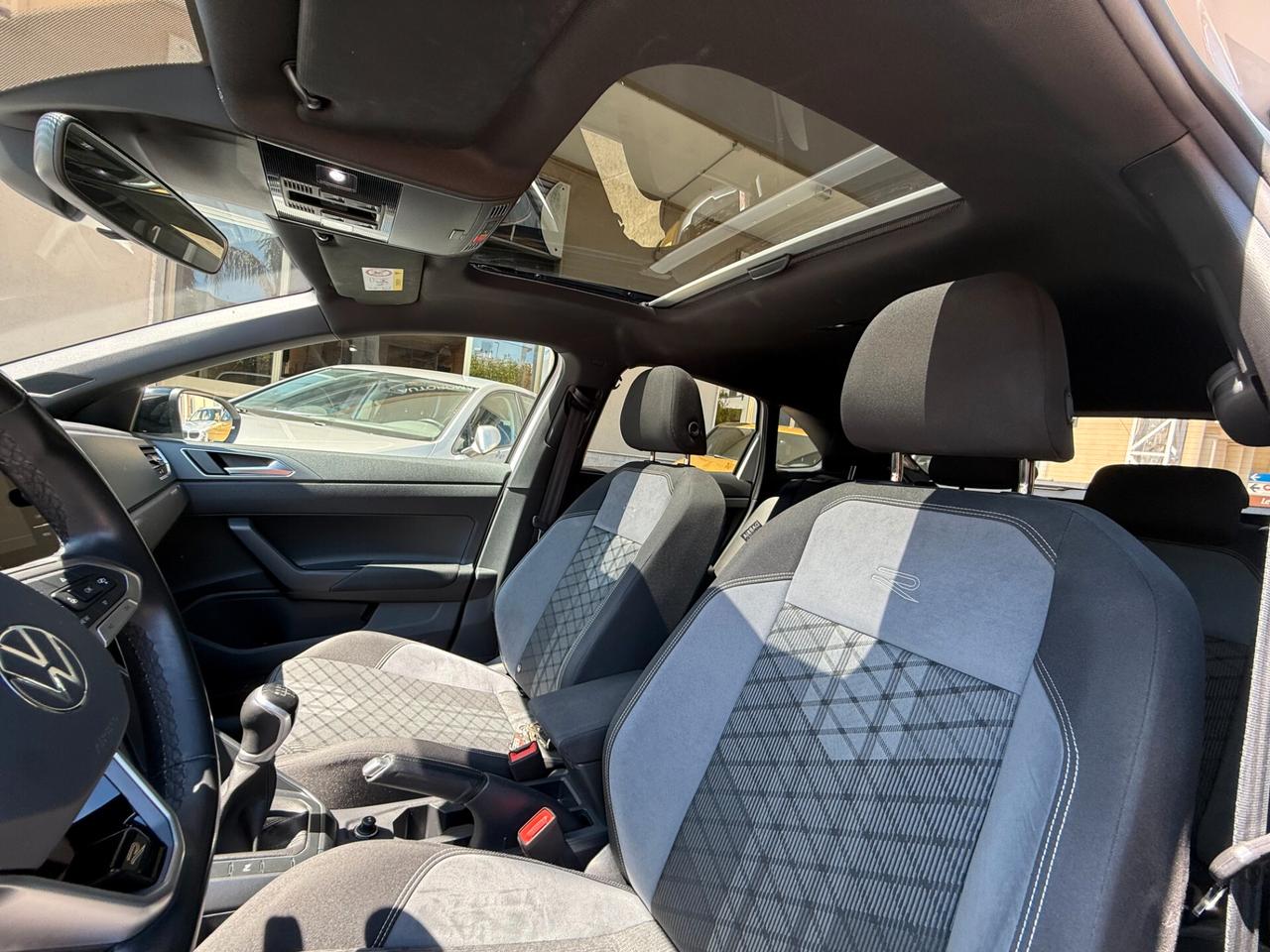Volkswagen Taigo 1.0 TSI 110 CV R-Line