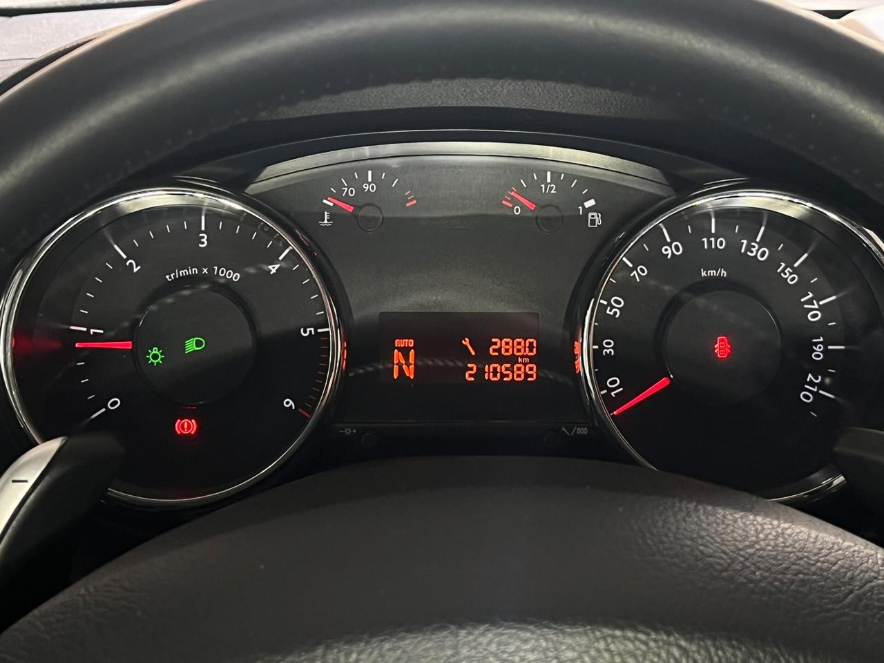 Peugeot 3008 1.6 HDi 112CV cambio automatico Business