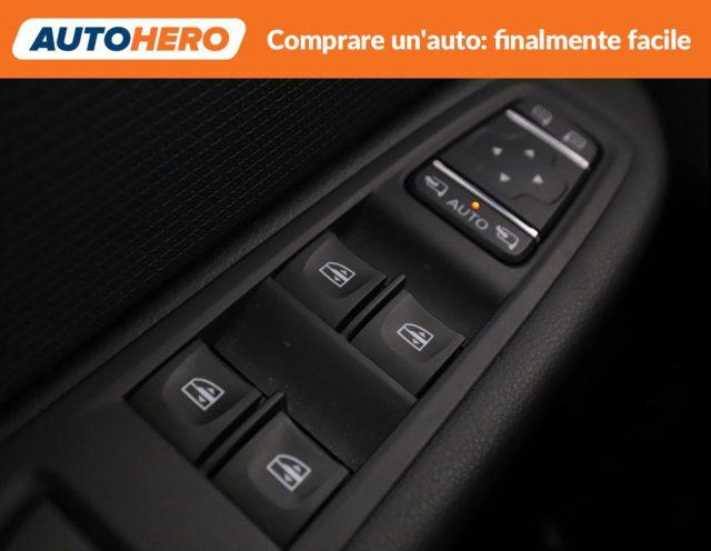 RENAULT Clio TCe 12V 90CV Start&Stop 5 porte Energy Intens