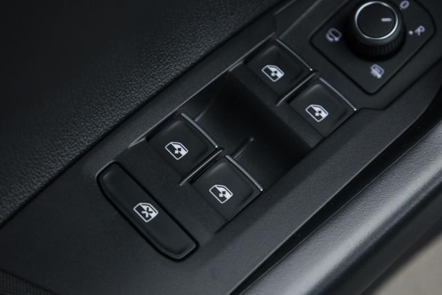 VOLKSWAGEN Taigo 1.0 TSI 115 CV R-Line