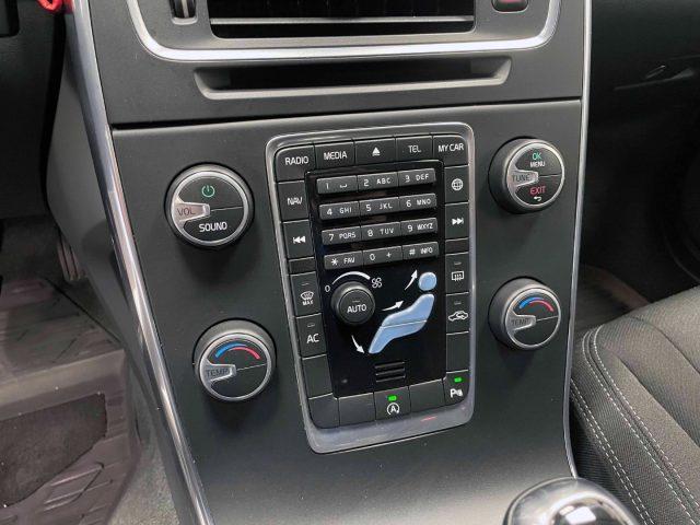 VOLVO V60 2.0 D2 MOMENTUM