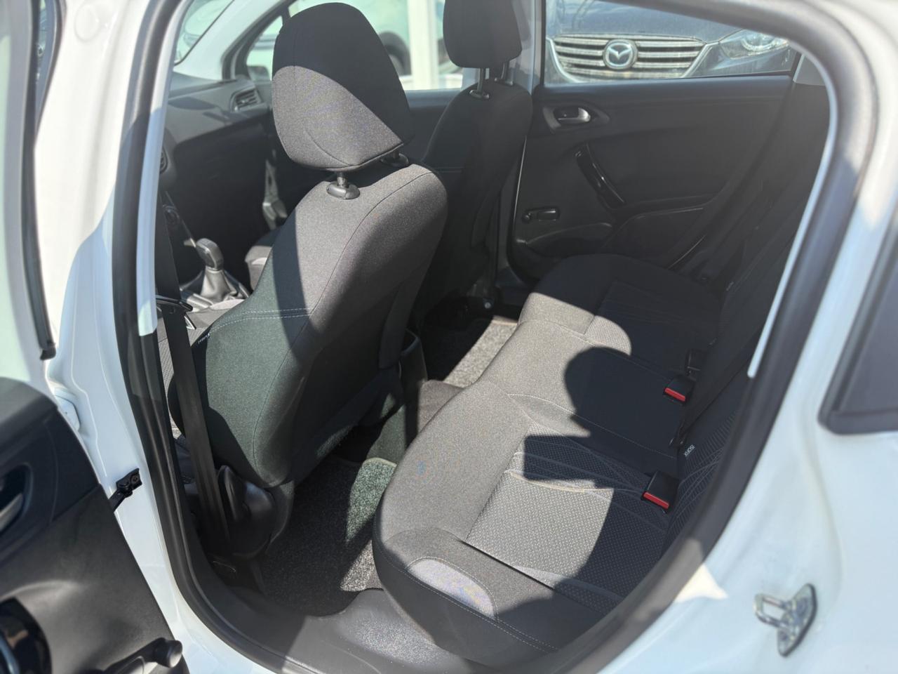 Peugeot 208 1.6 e-HDi 92 CV Stop&Start 5 porte Allure