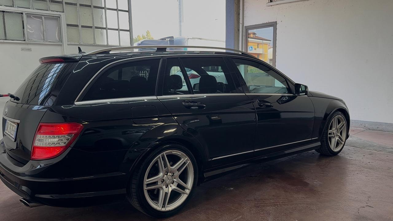 Mercedes-benz C 320 S.W. 4Matic AMG