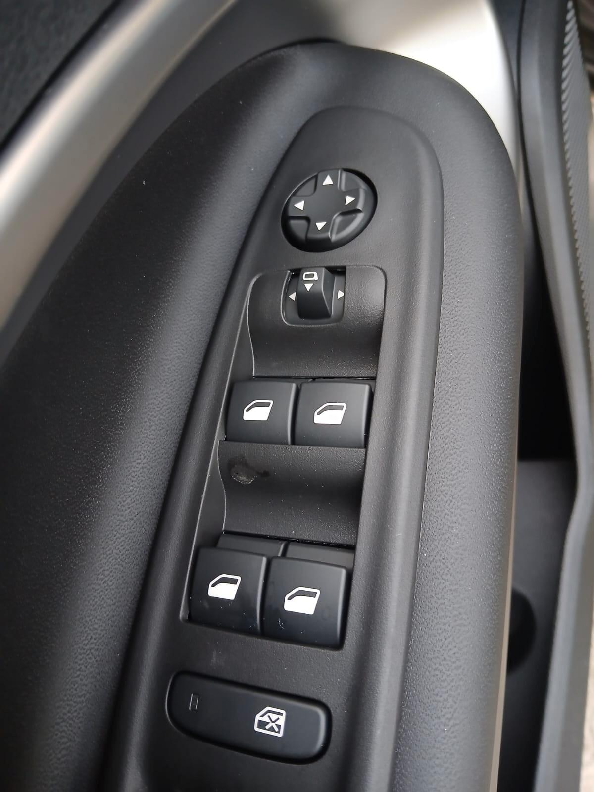 Jeep Avenger 1.2 Turbo 100 CV Summit