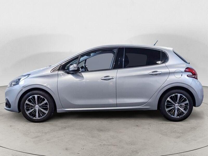 Peugeot 208 I 2015 Benzina 5p 1.2 puretech Allure 82cv