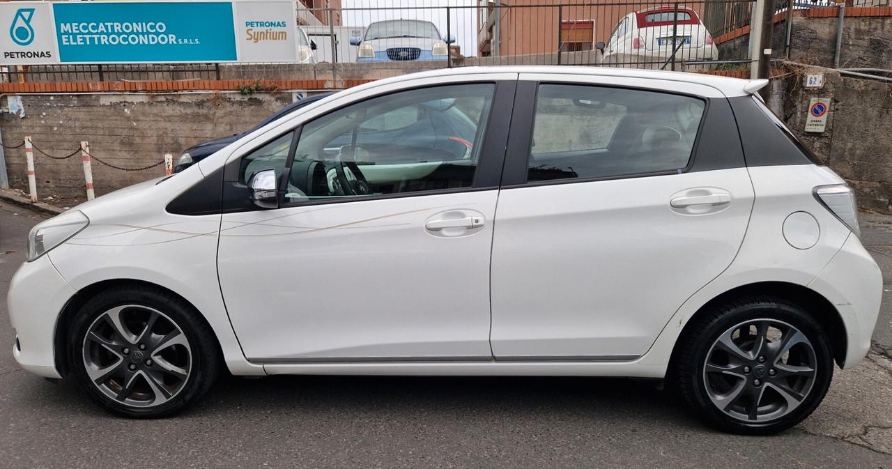 Toyota Yaris 1.4 D-4D 5 porte Lounge