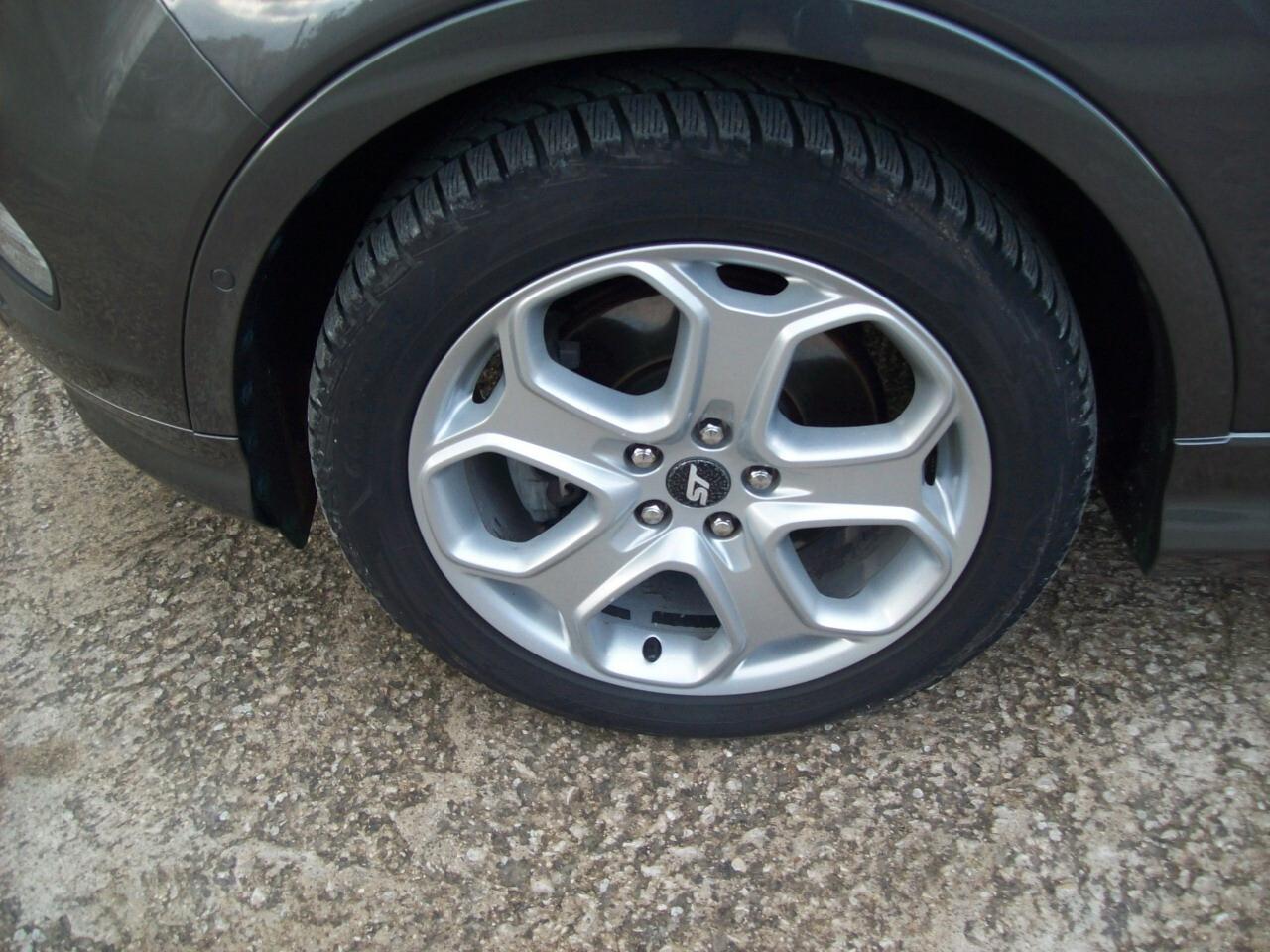 FORD KUGA 1.5 TDCI CV.120 S&S 2WD ST-LINE "2017"