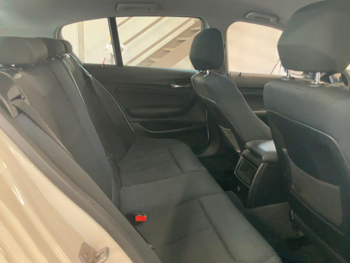 Bmw 116 116i 5p. Urban 110cv Manuale LiveCockpit Neopatentati