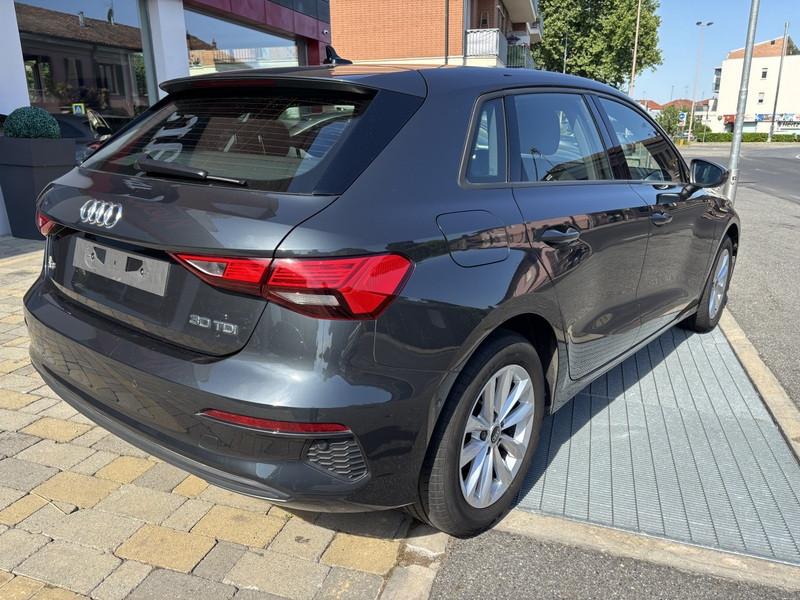 Audi A3 Sportback 30 2.0 tdi Business LED-NAVI-16"