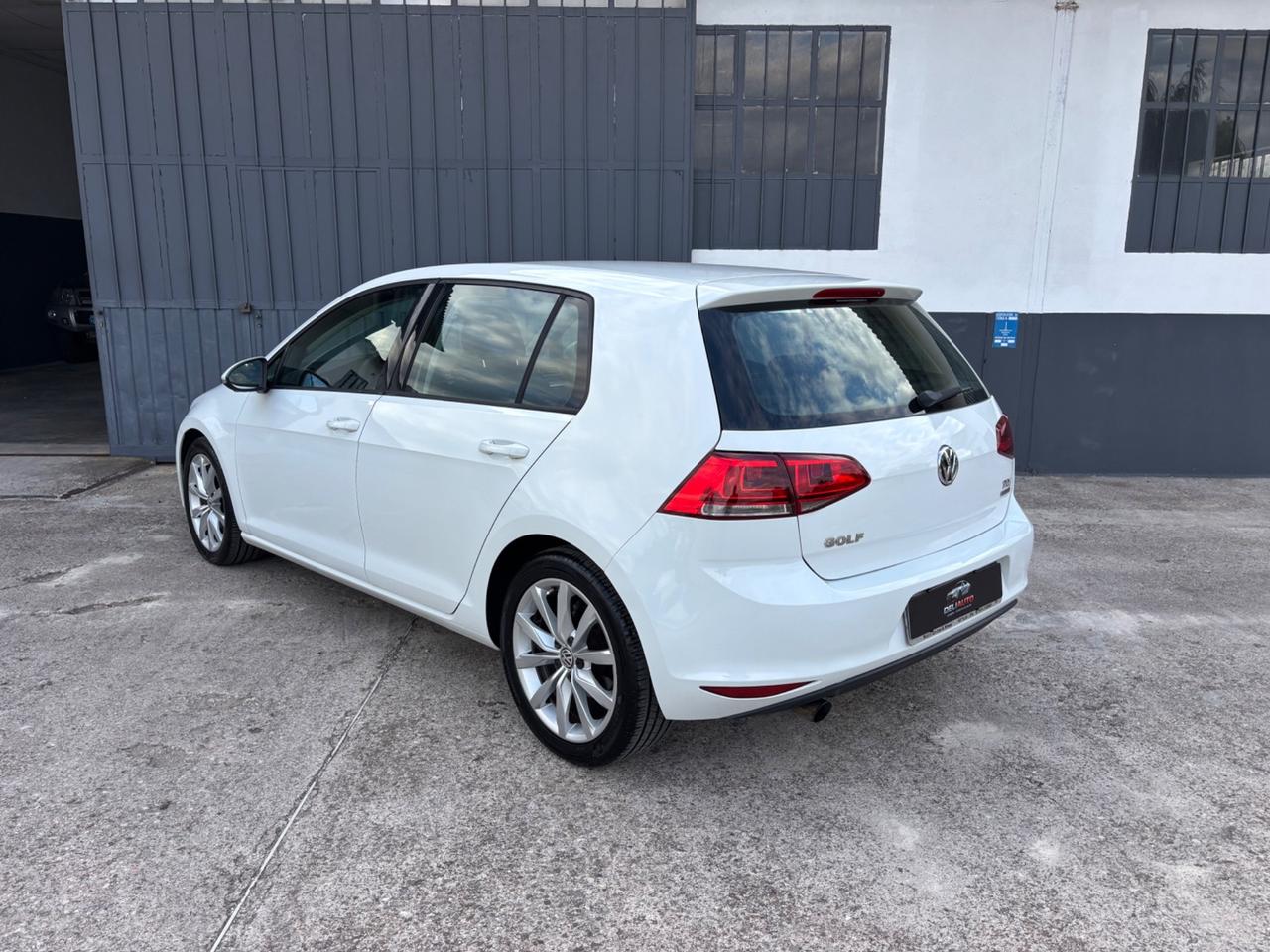 Volkswagen Golf 1.6 TDI. Highline. Garanzia 12mesi