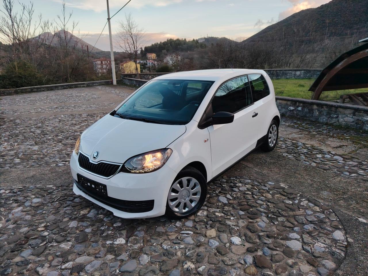 Skoda Citigo 1.0 MPI 3 porte Active-1Proprietario