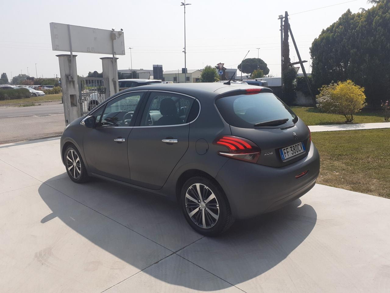 Peugeot 208 Allure 1.6 Hdi 75 cv.NAVI.RETROCAMERA.Euro 6B.MOLTO BELLA