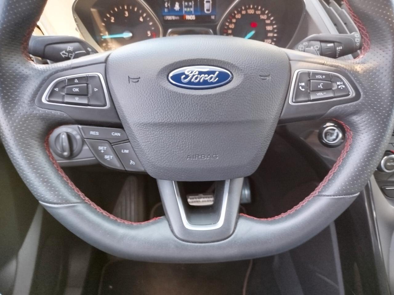 KUGA ST-LINE AWD 150cv *PREZZO VERO* AUTOMATICA- IVA DEDUCIBILE