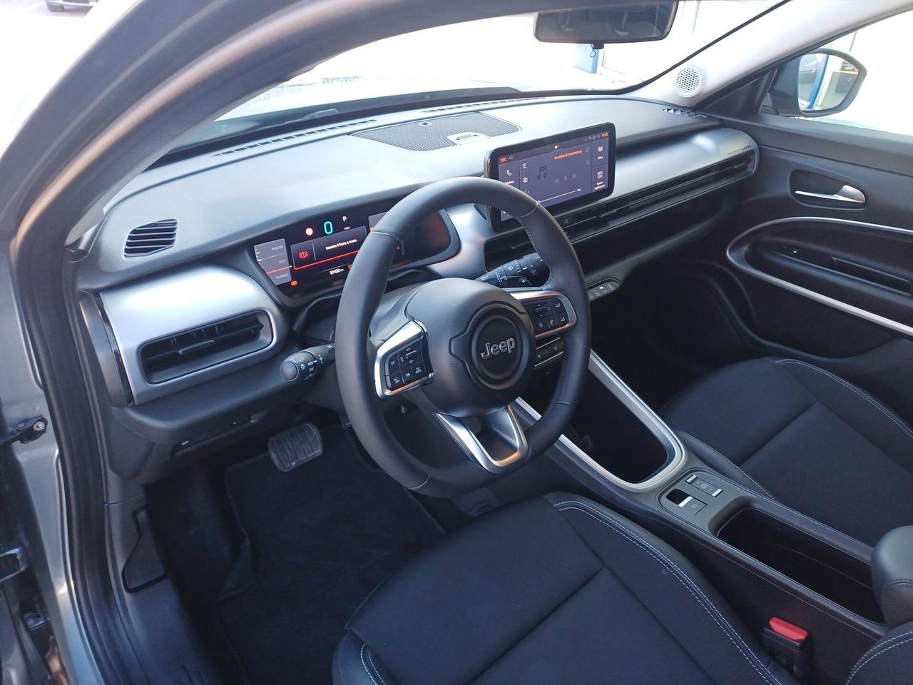 Jeep Avenger 1.2 Turbo 100 CV MHEV Summit