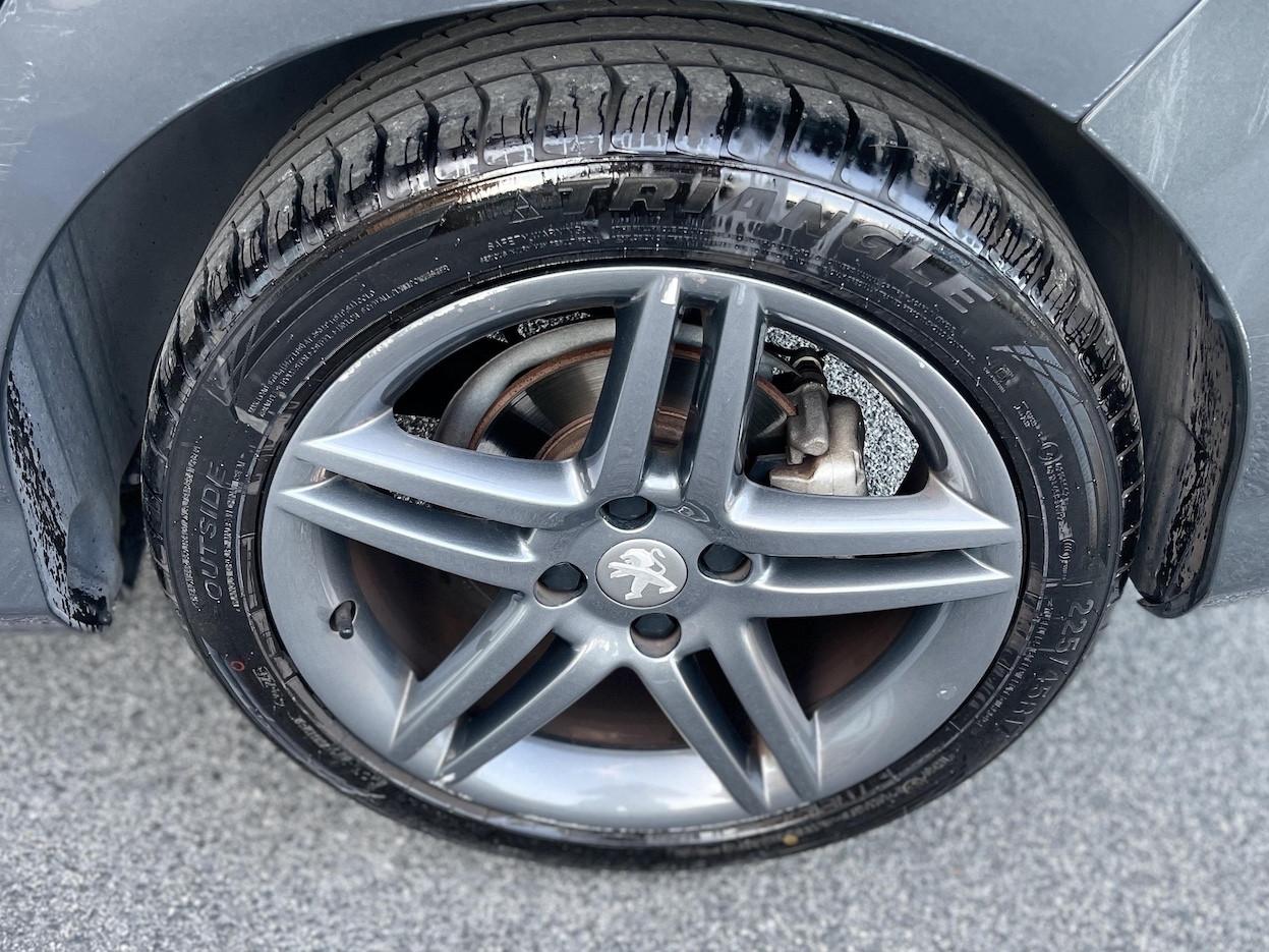 Peugeot 308 1.6 Diesel 112CV E5 Neo. - 2012