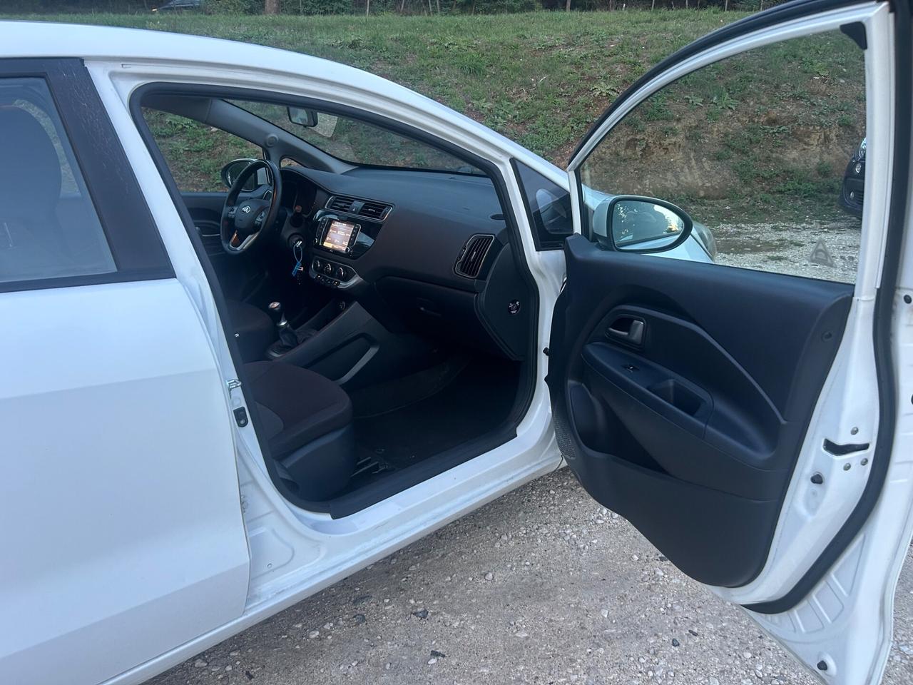 Kia Rio 1.2 CVVT 5p. ECO GPL Cool neopatentati