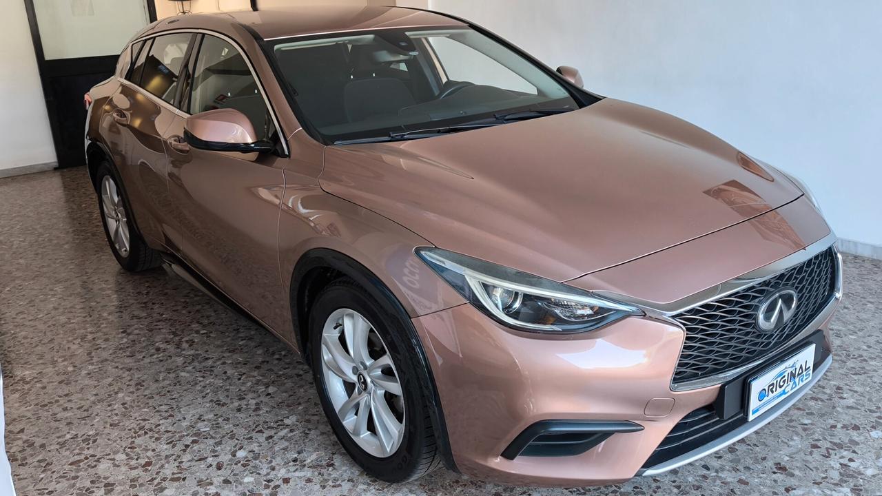 Infiniti Q30 1.5 diesel Business Executive