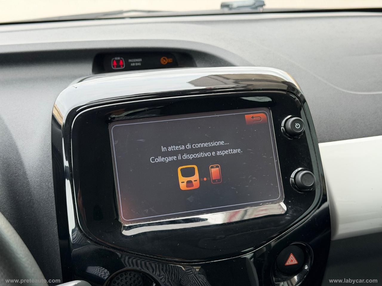 TOYOTA Aygo 1.0 VVT-i 69 CV 5p. x-cool