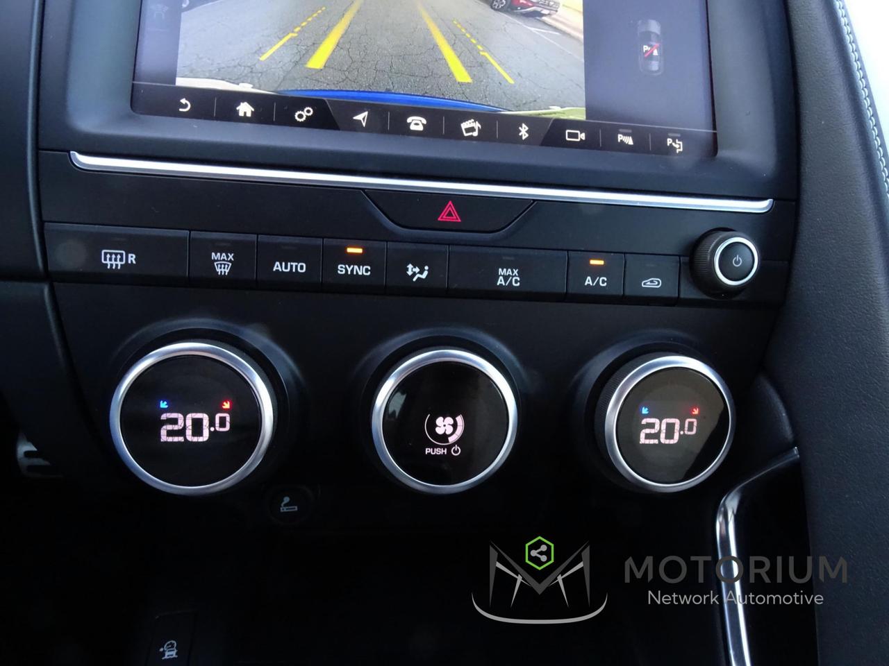 Jaguar E-Pace 2.0 AWD aut. R-Dynamic S