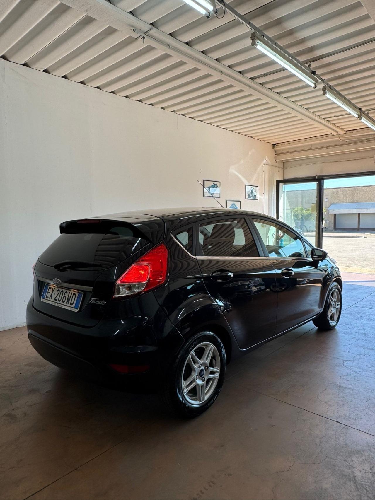 Ford Fiesta 1.5 TDCi 75CV 5 porte Titanium